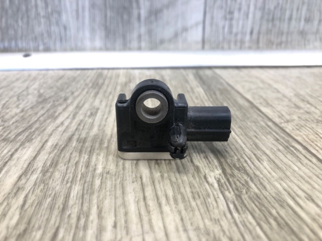 CP9Z-14B004-A | Датчик удара передн. лев. LINCOLN MKZ 13-20 - Фото 2