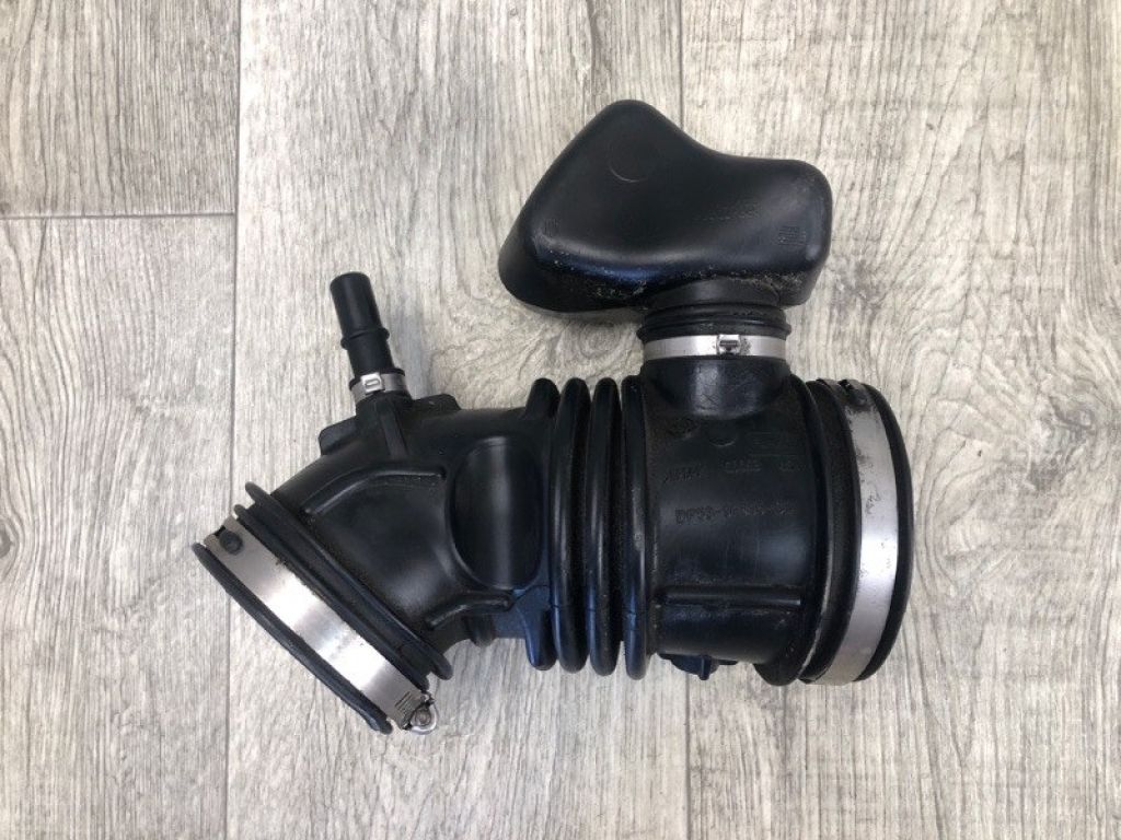 DP5Z-9B659-C | патрубок повітряного фільтра LINCOLN MKZ 13-20