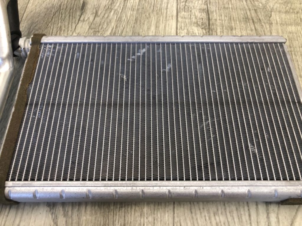 DG9Z-18476-A | Радіатор пічки LINCOLN MKZ 13-20 - Фото 5