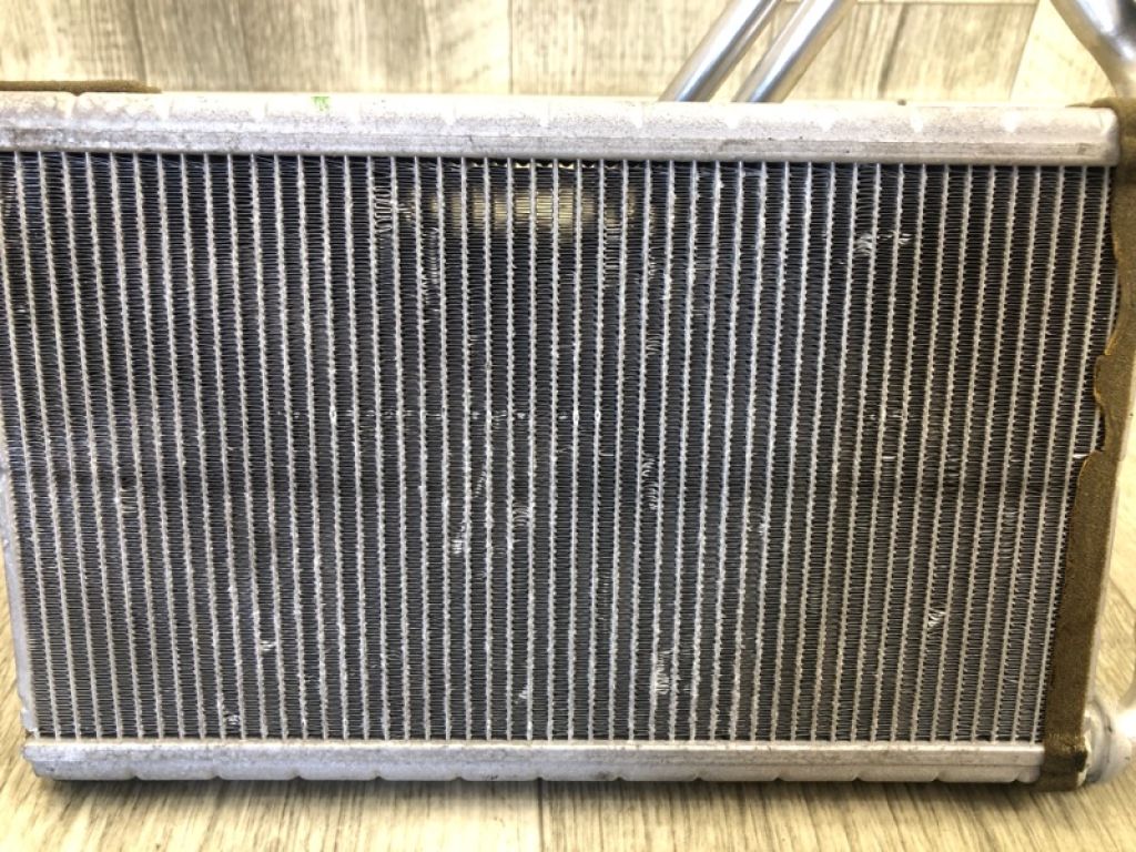 DG9Z-18476-A | Радіатор пічки LINCOLN MKZ 13-20 - Фото 6