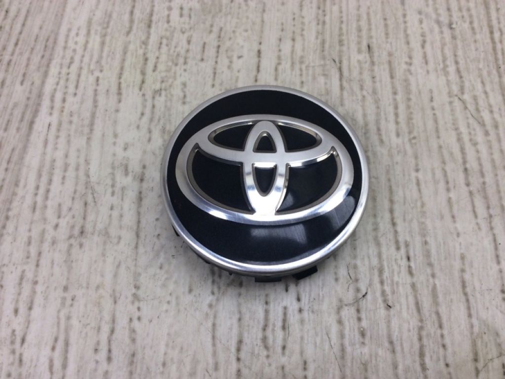 4260308010 | Заглушка колісного диска TOYOTA CAMRY 70 17-