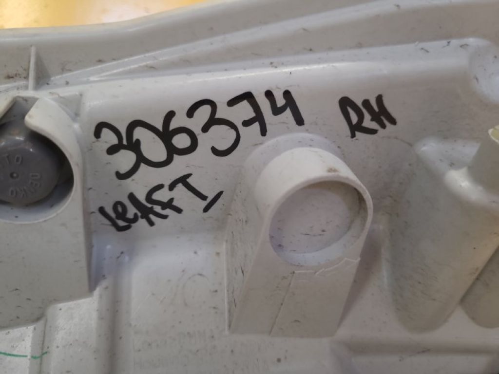 26180-3NL0A | Указатель поворота передн. прав. NISSAN LEAF 10-17 - Фото 2