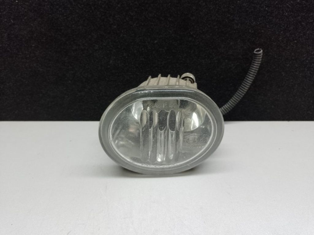 81220-01010 | Противотуманная фара лев. TOYOTA MATRIX 02-08