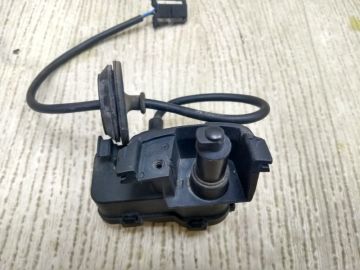 Привод открывания лючка бензобака VOLKSWAGEN JETTA USA 10-17