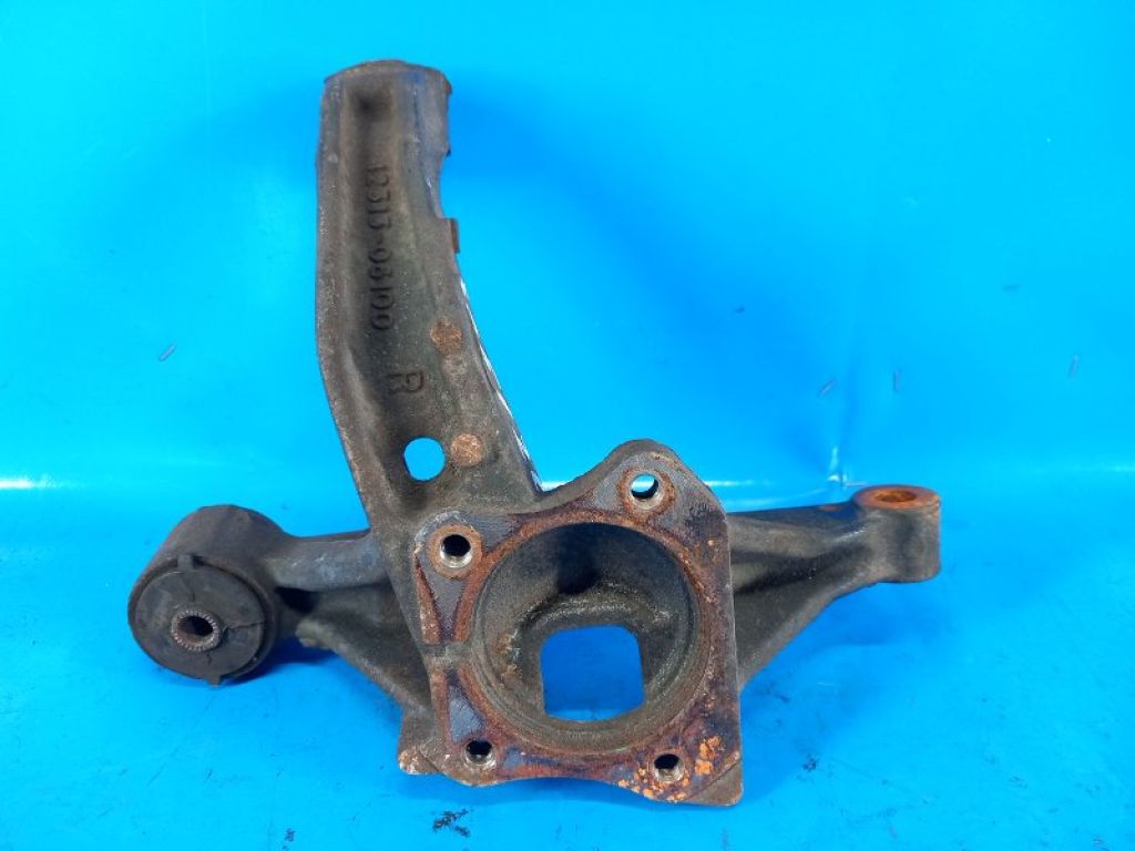 42313-06100 | Цапфа задн. прав. TOYOTA CAMRY 40 06-11