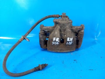 Суппорт тормозной передн. прав. TOYOTA CAMRY 40 06-11