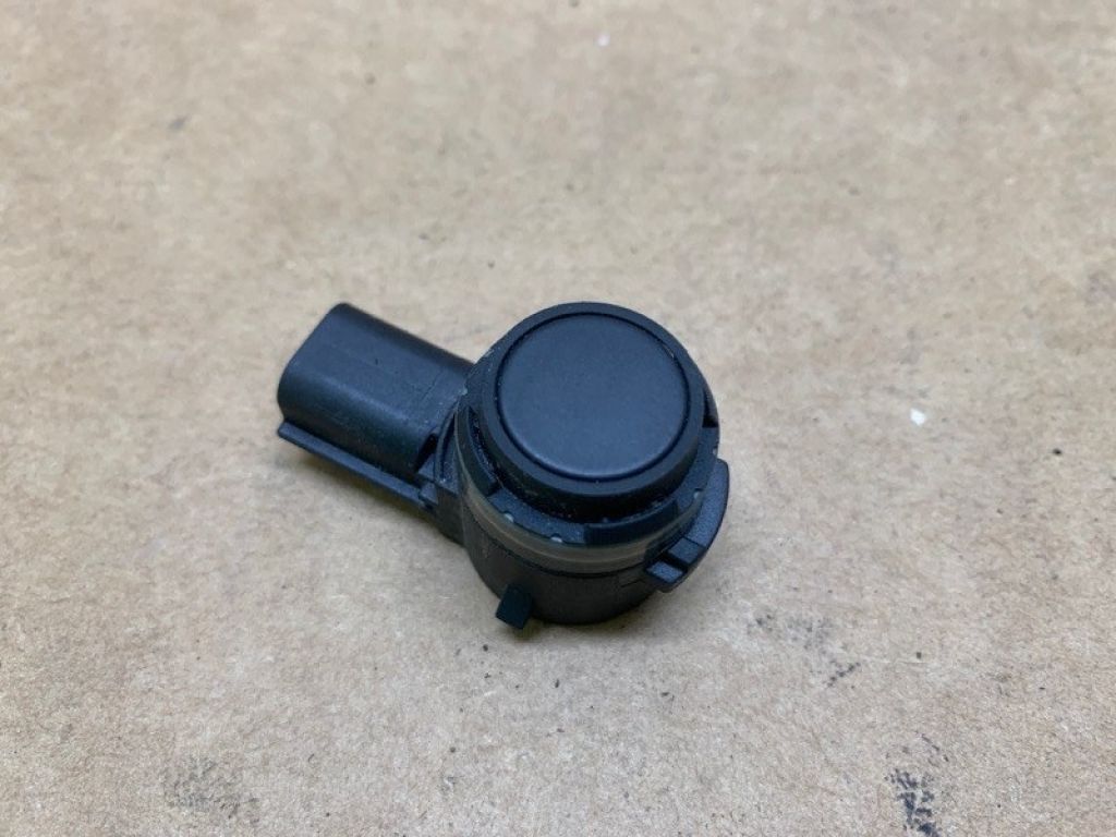 HU5Z-15K85-9A | Датчик парктроника задн. FORD ECOSPORT 18-22