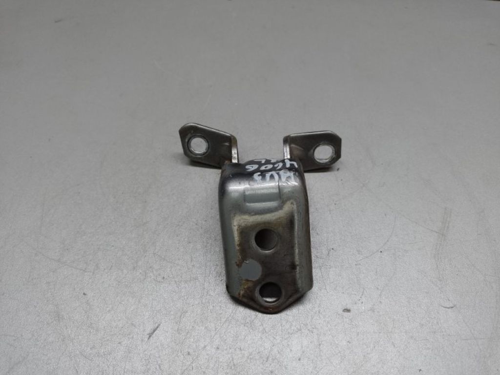 D461-73-240A | Петля двери нижняя задн. лев. MAZDA 3 BL 09-13