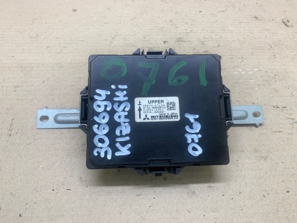 39530-57L00 | Блок комфорту SUZUKI KIZASHI 09-14