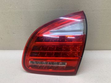 Фонарь внутренний прав. PORSCHE CAYENNE 10-18
