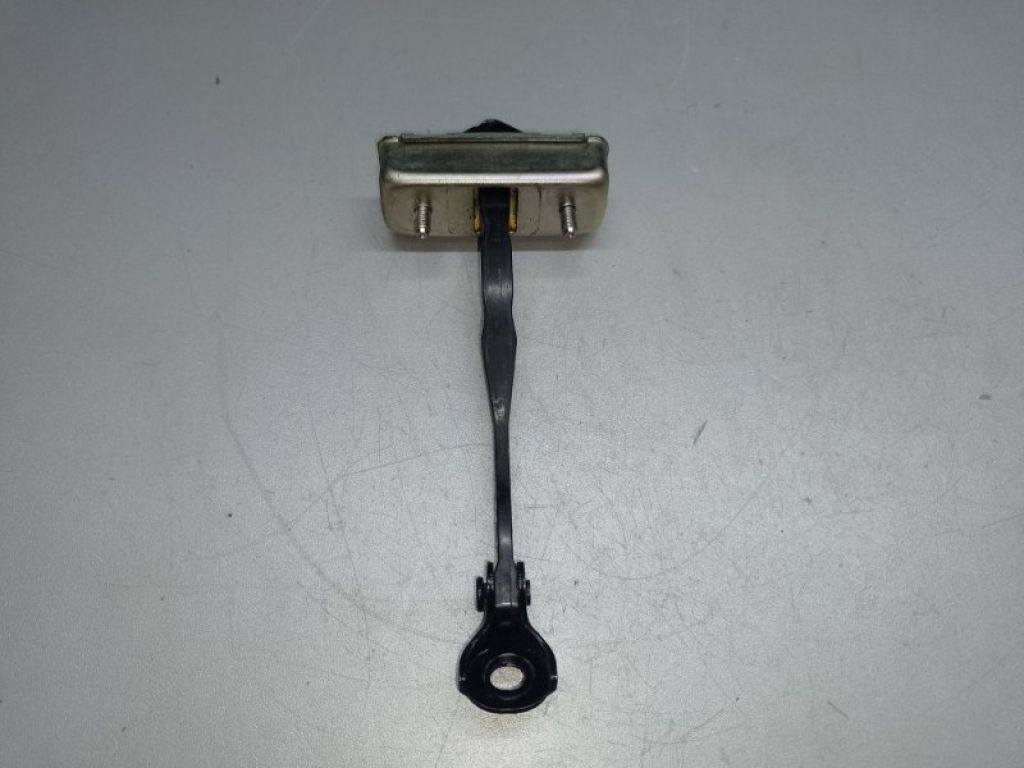 KB7W-72-270 | Ограничитель двери задн. прав. MAZDA CX-5 (KF) 16-21