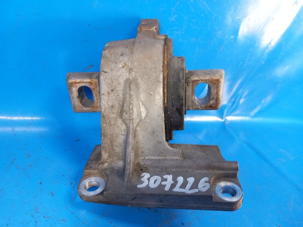 GS3L-39-070D | Подушка двигуна верхня лів. MAZDA 6 GH 07-12