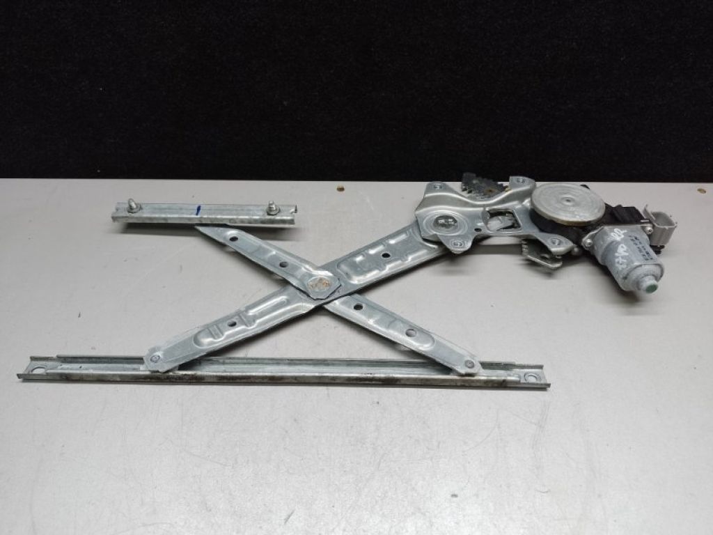 82720-4KH0B | Стеклоподъемник задн. прав. NISSAN SENTRA B17 12-21