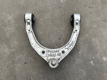 Рычаг передней подвески верхний прав. PORSCHE CAYENNE 10-18