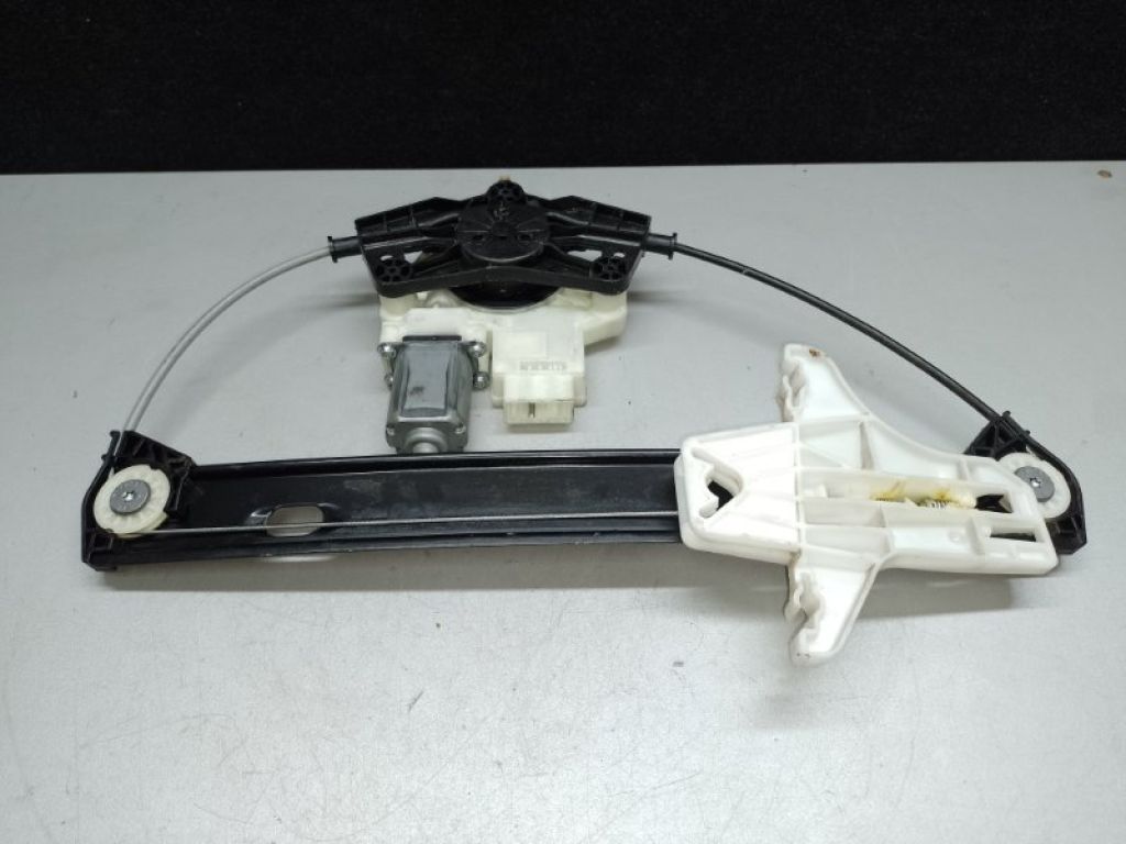 17A 839 462 D | Стеклоподъемник задн. прав. VOLKSWAGEN JETTA USA 18-