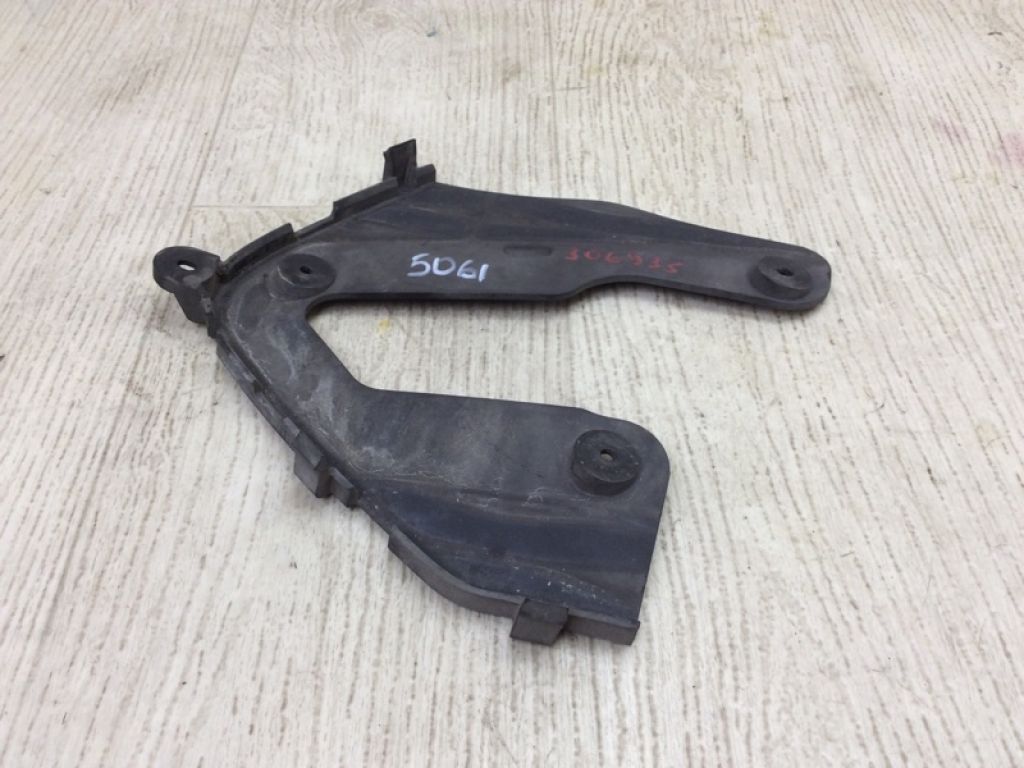 86563-4R000 | Кронштейн переднього бампера лів. HYUNDAI SONATA YF 10-14