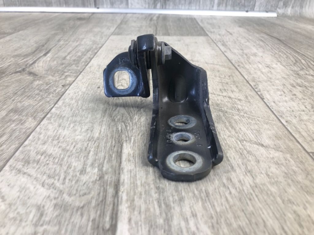 BB5Z-7822801-C | Петля двери верхняя передн. лев. LINCOLN MKZ 13-20