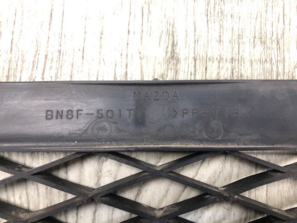 BN8F-50-1T1A | Решетка переднего бампера MAZDA 3 BK 03-08 - Фото 7