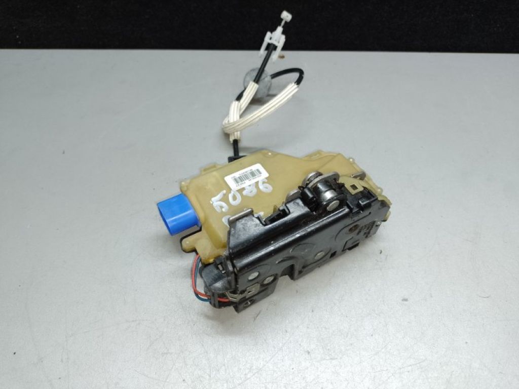 7L0 839 015 E | Замок двери задн. лев. VOLKSWAGEN TOUAREG 02-10