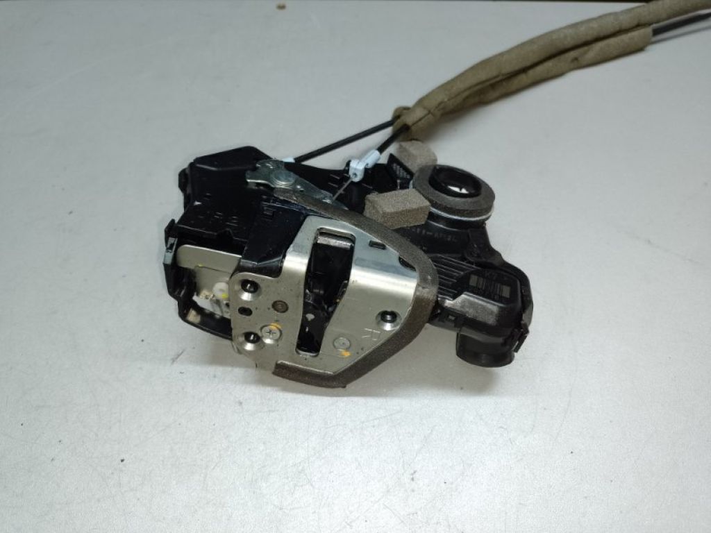 72110-TR0-A11 | Замок двері передн. прав. ACURA MDX (YD3) 13-21