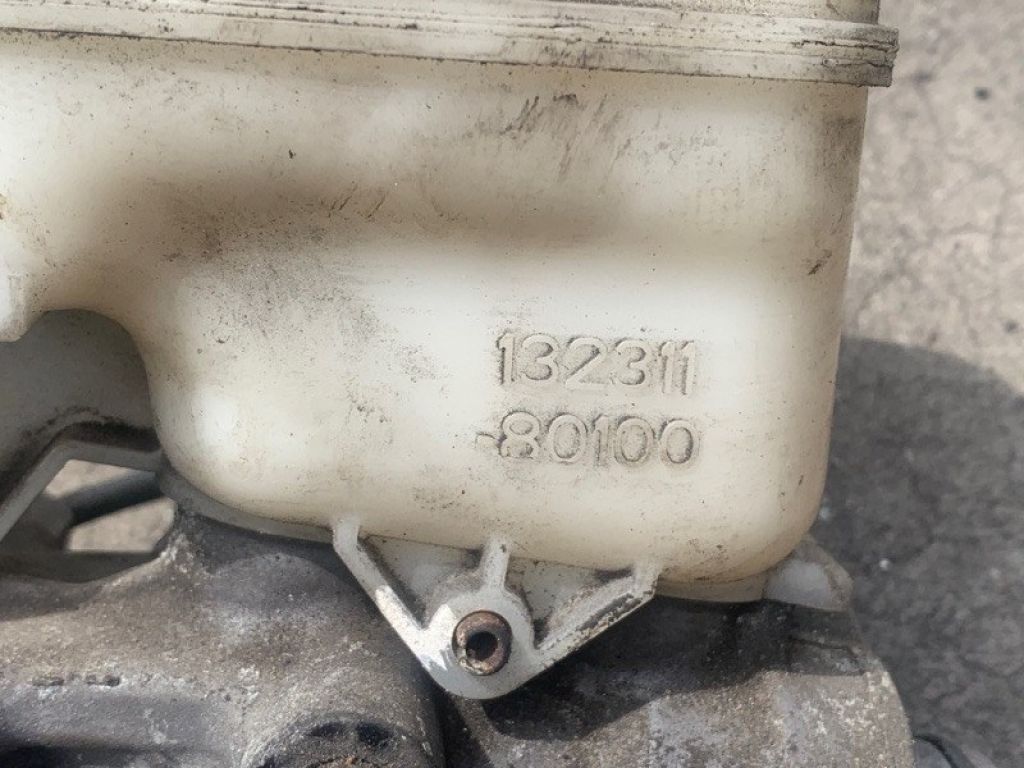 Главный тормозной цилиндр TOYOTA AVALON 05-12 - Фото 2