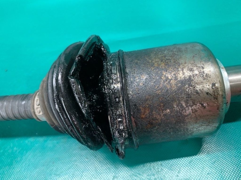 HG9Z-3B437-B | Привід передній лів. FORD FUSION 14- - Фото 3