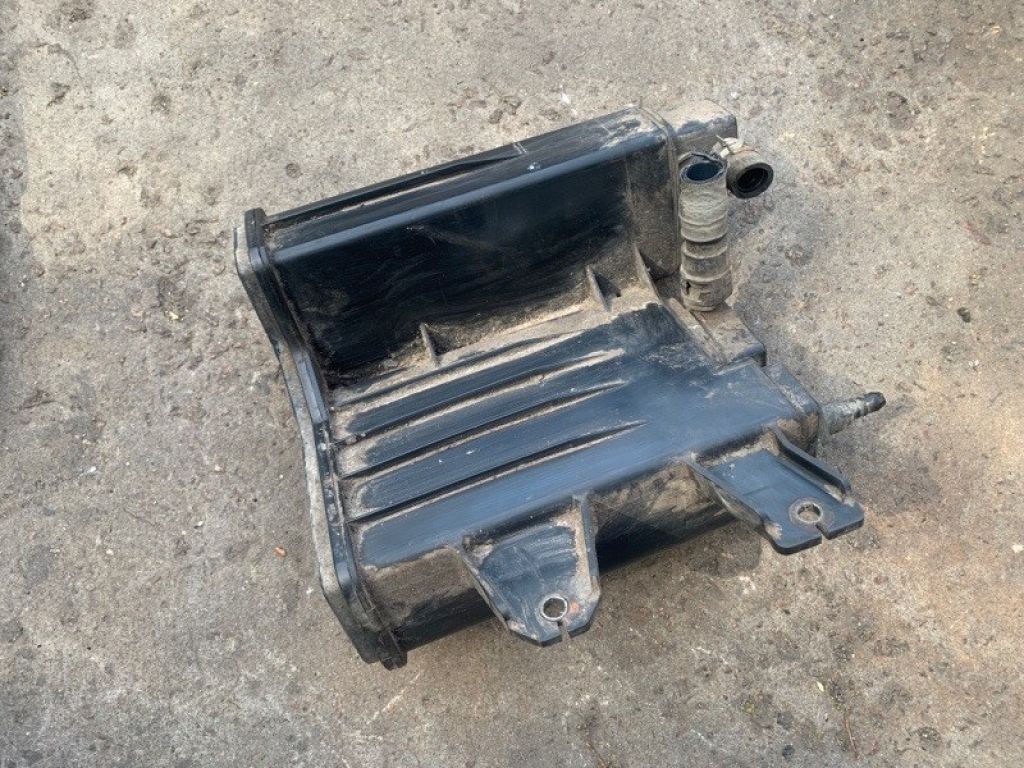 LF66-13-970B | Абсорбер паливний MAZDA 3 BK 03-08