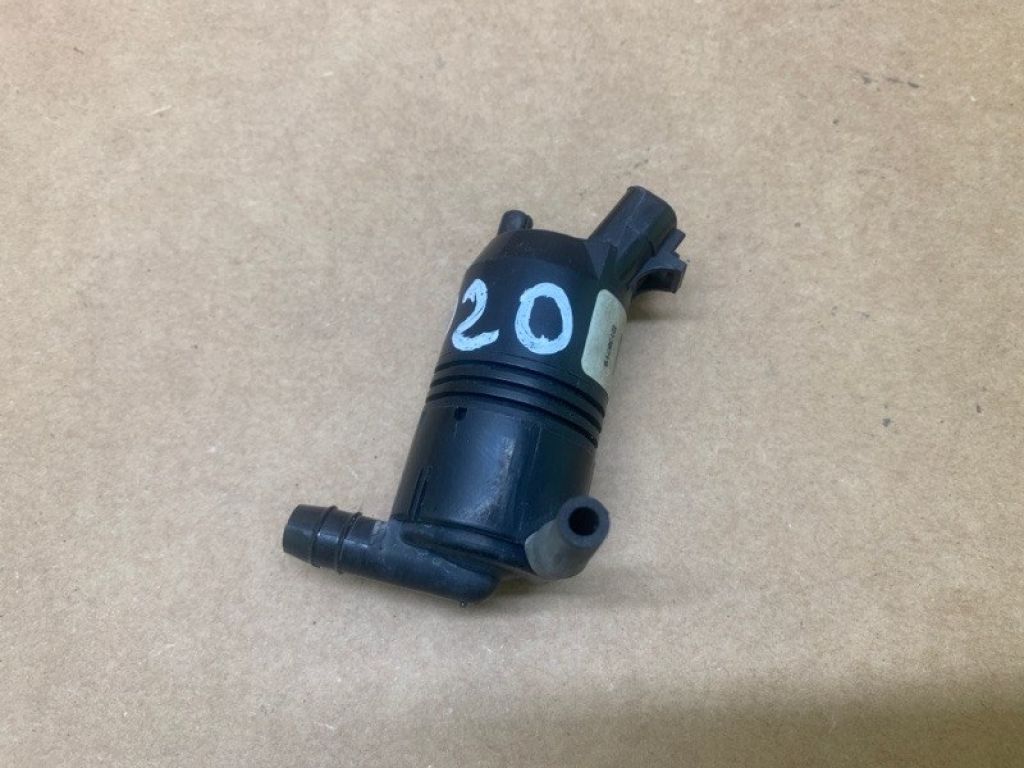 85330-06030 | Насос омывателя стекла TOYOTA CAMRY 30 02-06