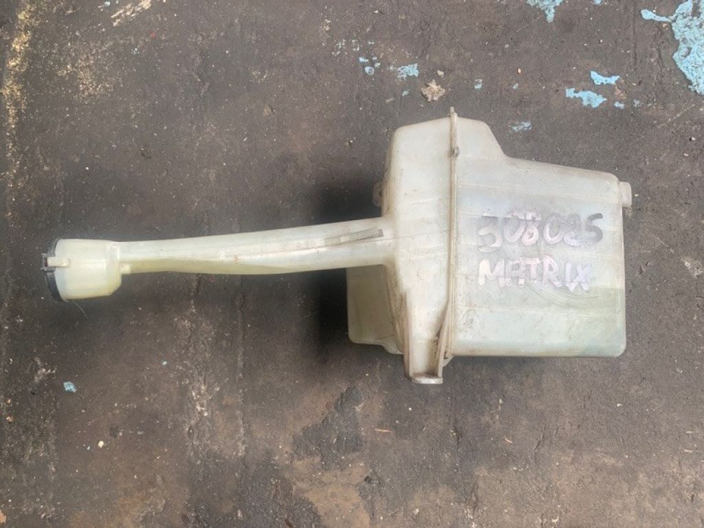 85315-01030 | Бачок омывателя TOYOTA MATRIX 02-08