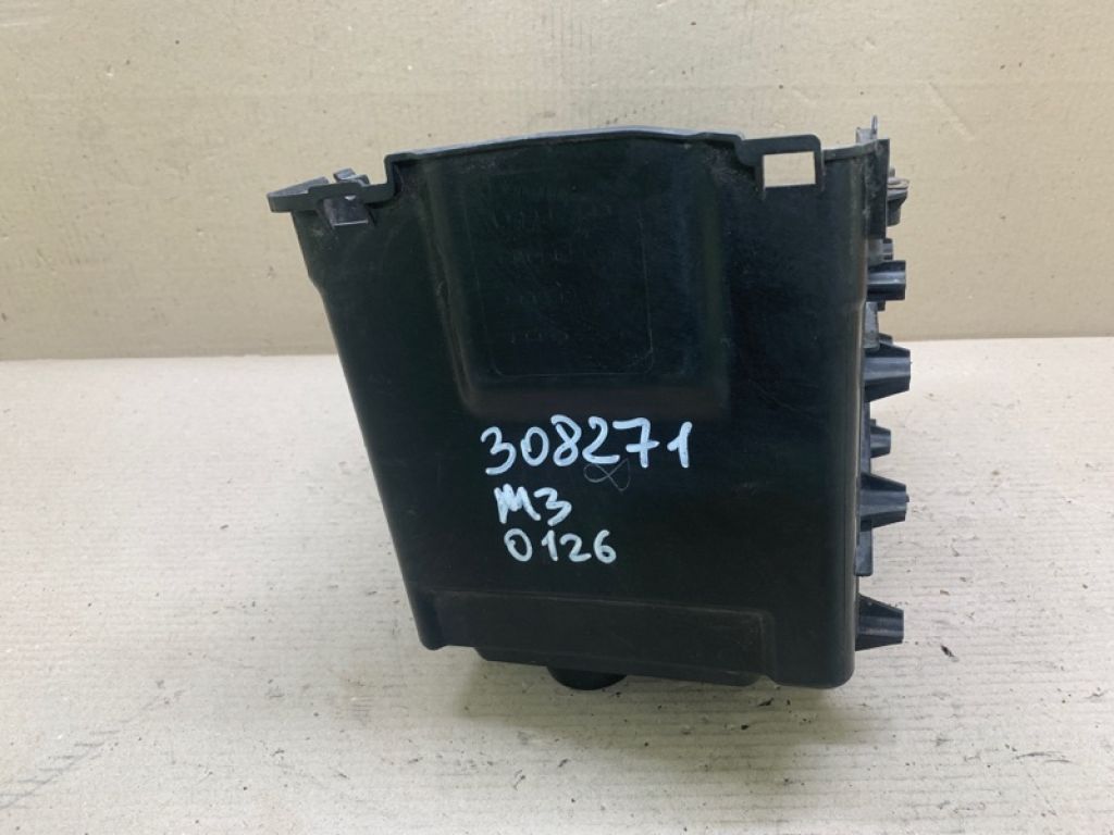 BP4K-56-040K | Короб акумулятора MAZDA 3 BK 03-08 - Фото 2