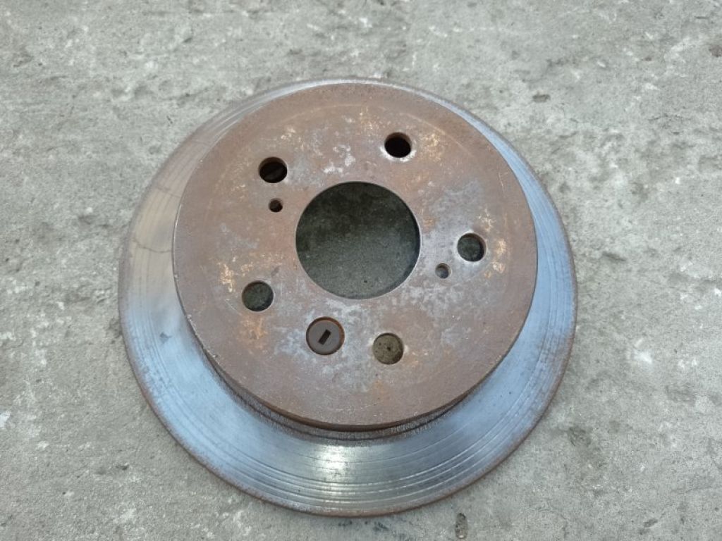 42431-06050 | Тормозной диск задний TOYOTA CAMRY 30 02-06