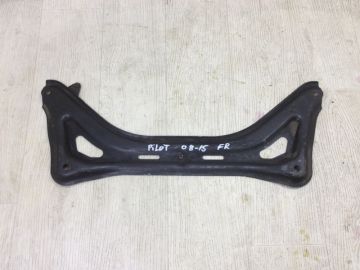 Крепление балки подвески передн. HONDA PILOT 08-15