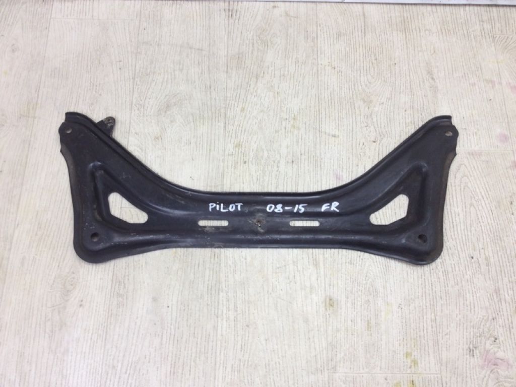 50240-SZA-A00 | Кріплення балки підвіски передн. HONDA PILOT 08-15
