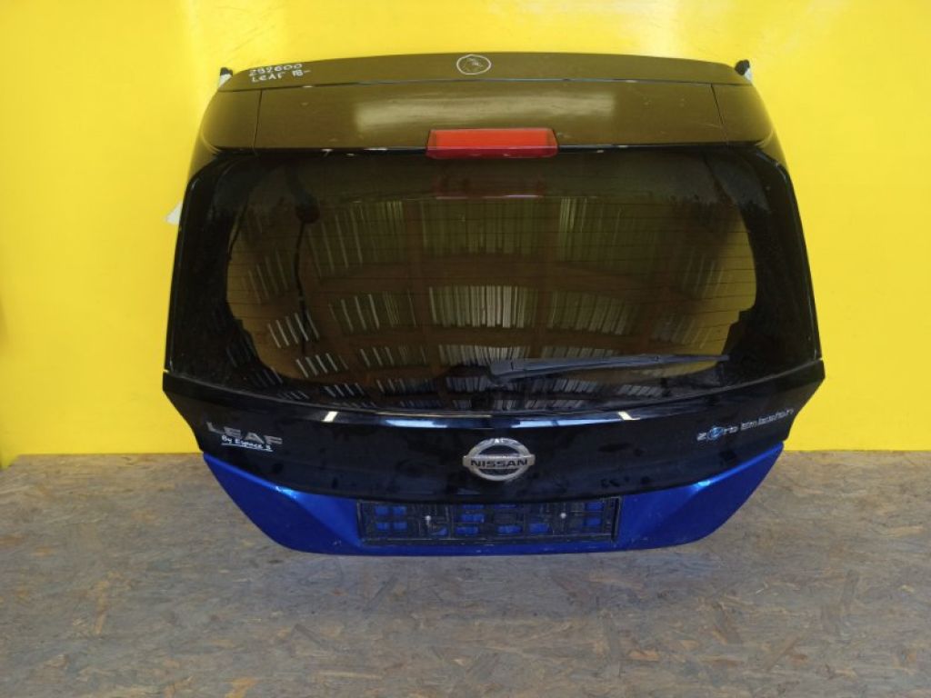 K01005SHMB | Кришка багажника NISSAN LEAF 18-