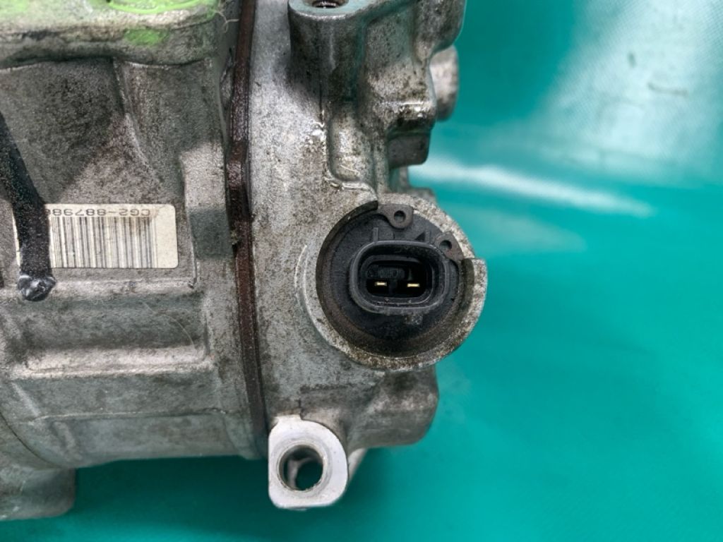 88320-0E110 | Компресор кондиціонера TOYOTA SIENNA 11-16 - Фото 7