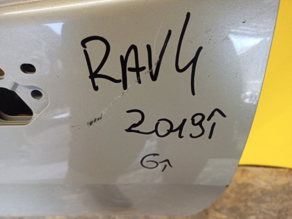 67001-42160 | Двері TOYOTA RAV4 18- - Фото 3