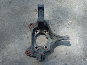 Кулак поворотный передн. прав. MAZDA 3 BK 03-08