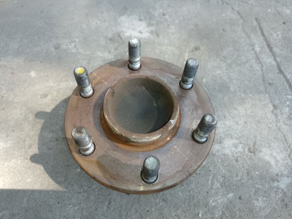 40202-EA000 | Маточина колеса передн. NISSAN PATHFINDER R51 04-14