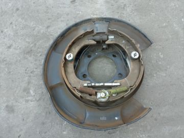 Тормозной механизм задн. прав. TOYOTA SIENNA 11-16