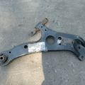 48068-08040 | Рычаг передней подвески нижний прав. TOYOTA SIENNA 11-16