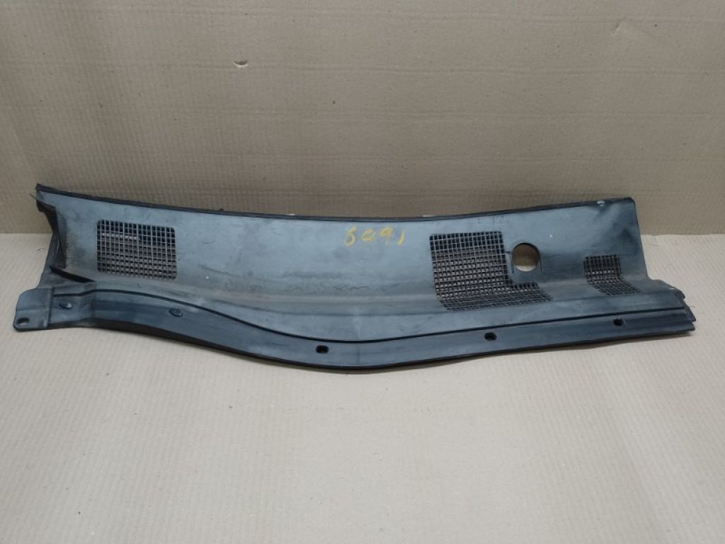 55781-48020 | Пластик під лобове скло / Жабо прав. LEXUS RX300 98-03