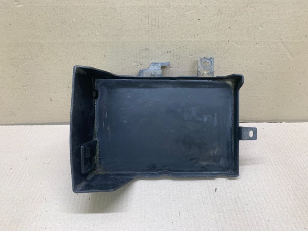 8201A066 | Полиця акумулятора MITSUBISHI OUTLANDER XL 05-13