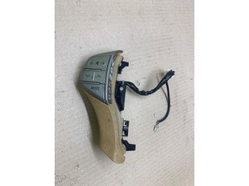 Кнопки на руль лев. TOYOTA AVALON 05-12