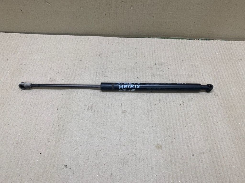 68960-02040 | Амортизатор кришки багажника лів. TOYOTA MATRIX 02-08