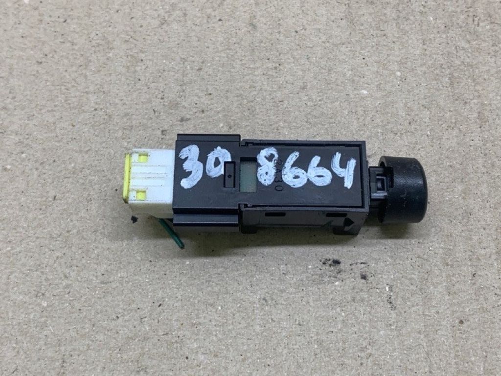 8610A005 | Кнопка MITSUBISHI ASX / OUTLANDER SPORT 10-21