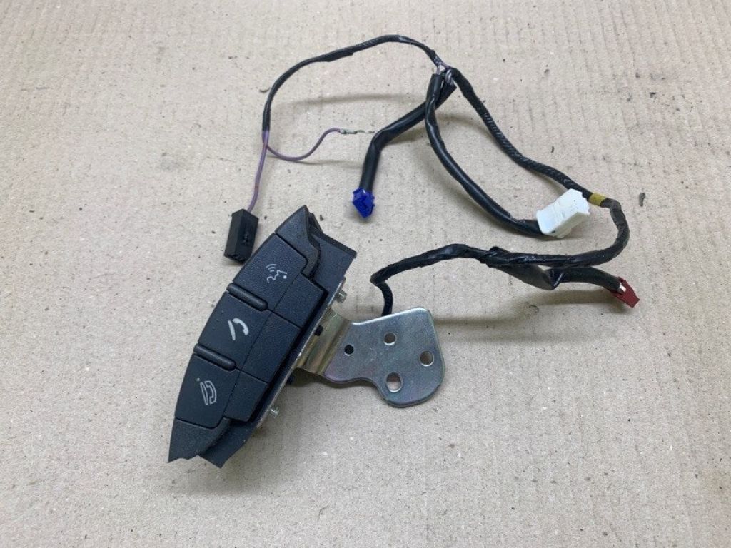 8750A021 | Кнопки на руль MITSUBISHI ASX / OUTLANDER SPORT 10-21