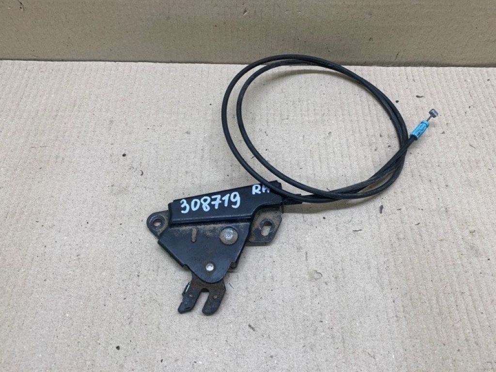 69050-08050 | Замок двери боковой задн. прав. TOYOTA SIENNA 11-16