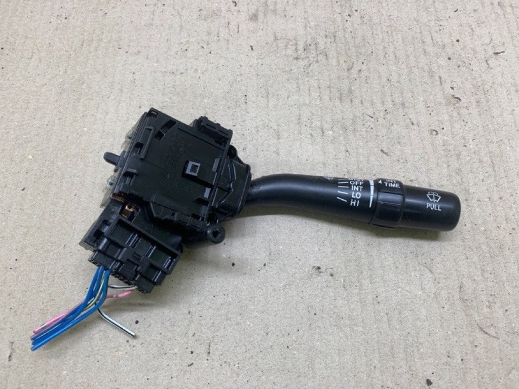 84652-06090 | Підрульовий перемикач прав. TOYOTA CAMRY 30 02-06
