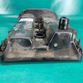 AJ03-10-2B0B | Крышка клапанная лев. MAZDA TRIBUTE 00-07 - Превью 5