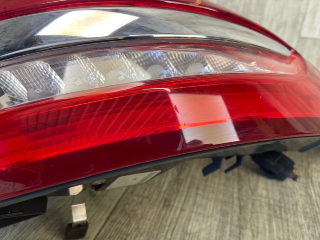 HS7Z-13404-J | Ліхтар зовнішній прав. FORD FUSION 14- - Фото 9